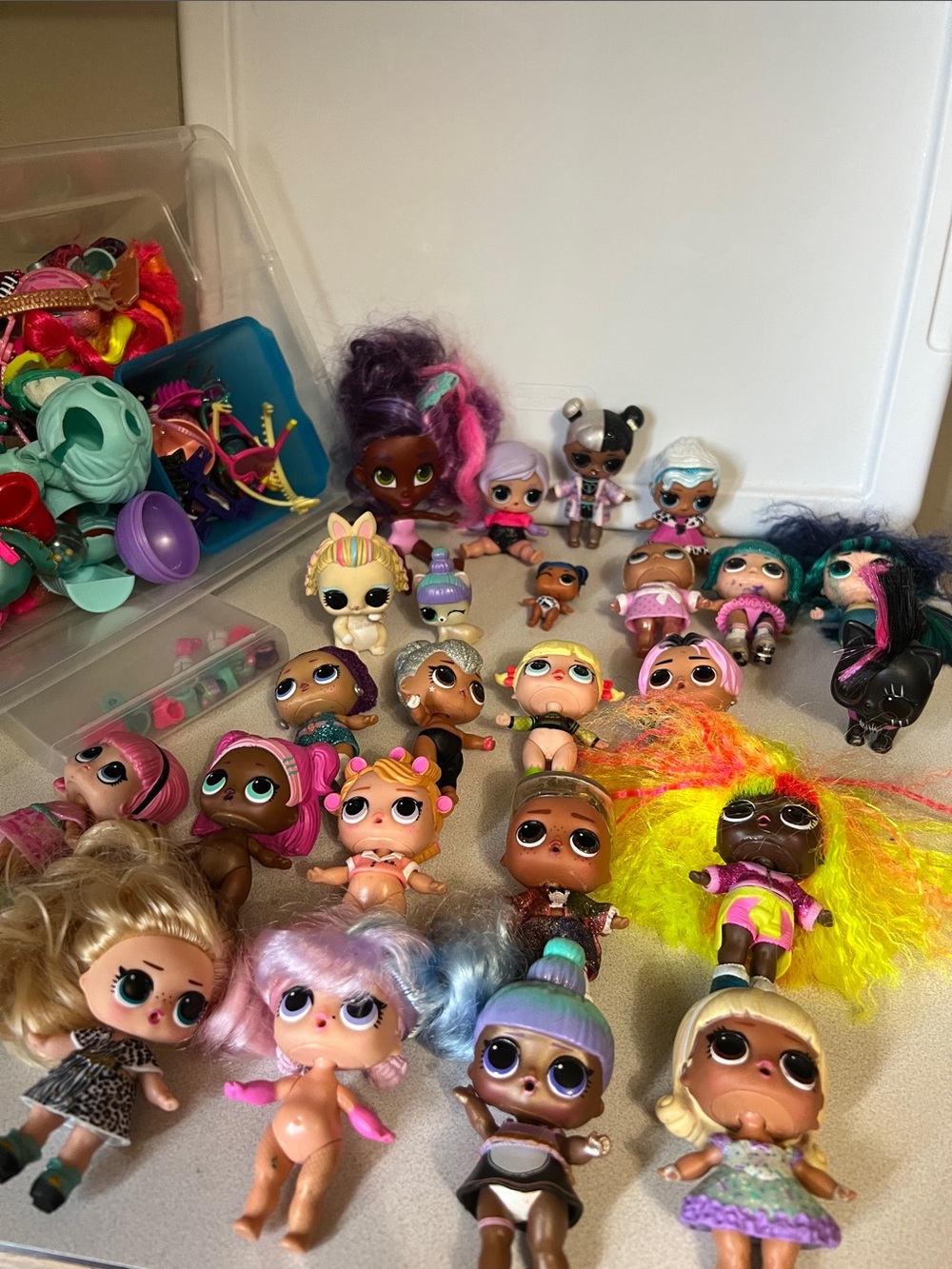L.O.L. Surprise! Huge Mixed Brightly colored Dolls pets & accessories